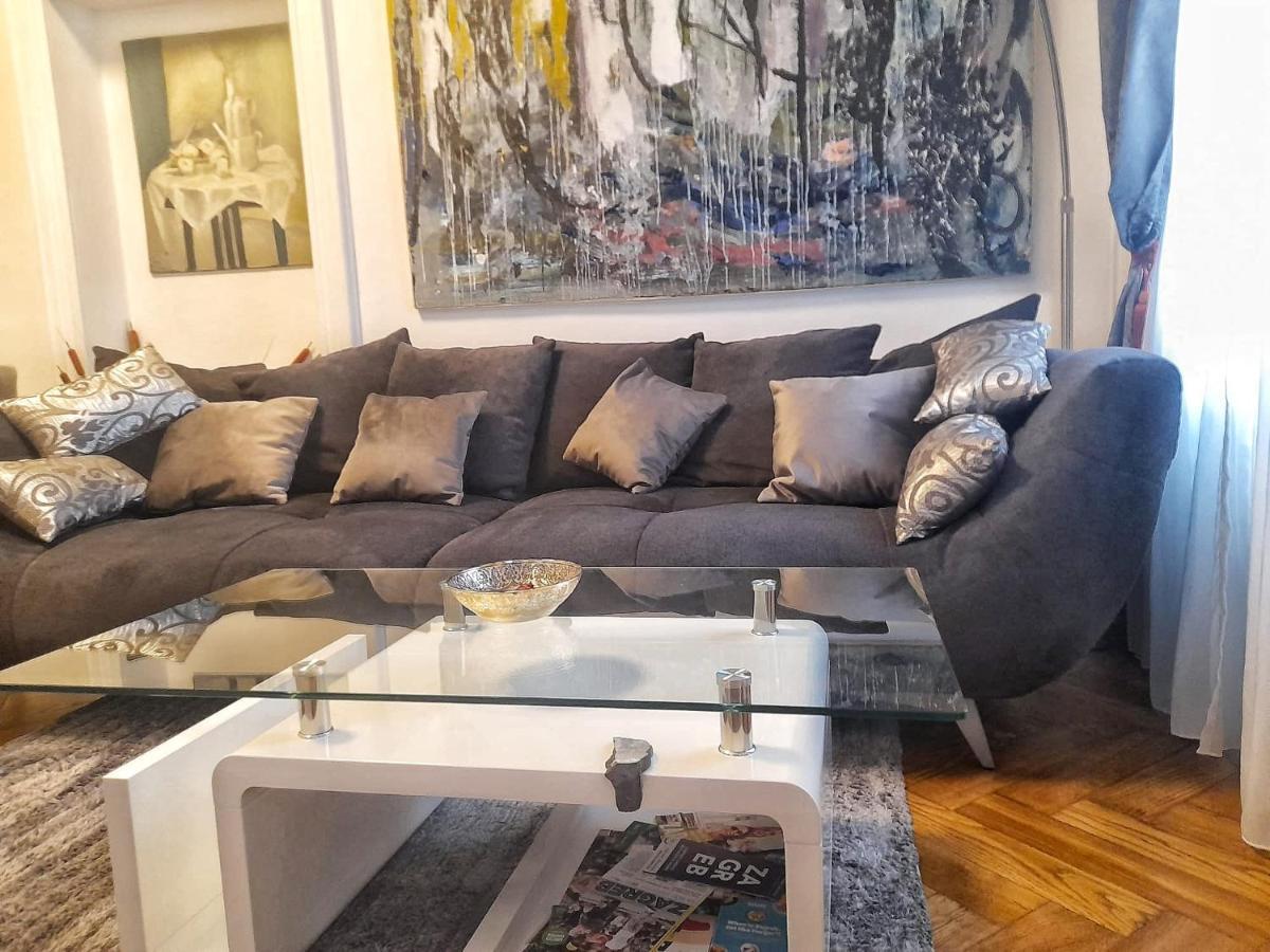 Apartment Zrinjevac Záhřeb Exteriér fotografie
